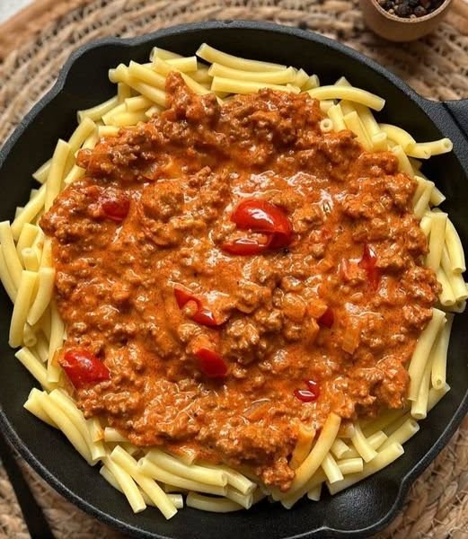 Färskostbolognese med 500 g köttfärs och färskost