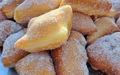 Mormors munkar, som jag bakar två gånger i veckan, precis som på julmarknaden!