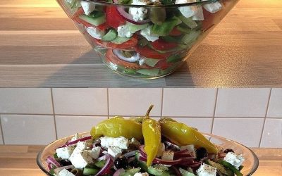Grekisk sallad – det är alltid ett bra val och helt utsökt.