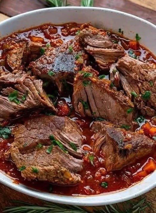 Julgrötstek med 1 kg nötkött och vitlök!