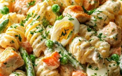 Lätt och krämig kycklingpastasallad