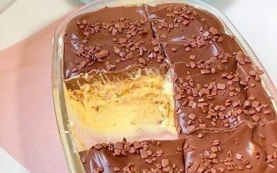 Moussekaka med choklad och passionsfrukt