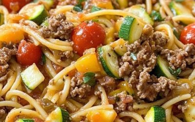 Färgglad zucchini- och köttfärspasta – enkel, kryddig och full av smak 😍🍝
