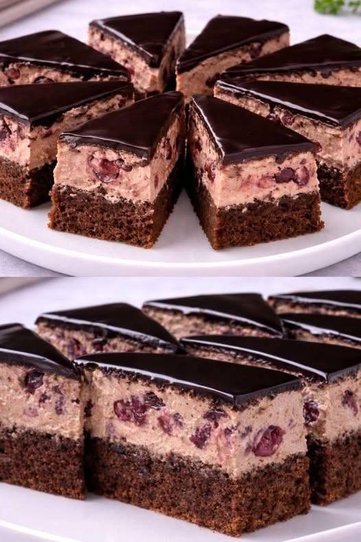 Körsbärsgåsbenskiva: Kungen av choklad- och grädddesserter
